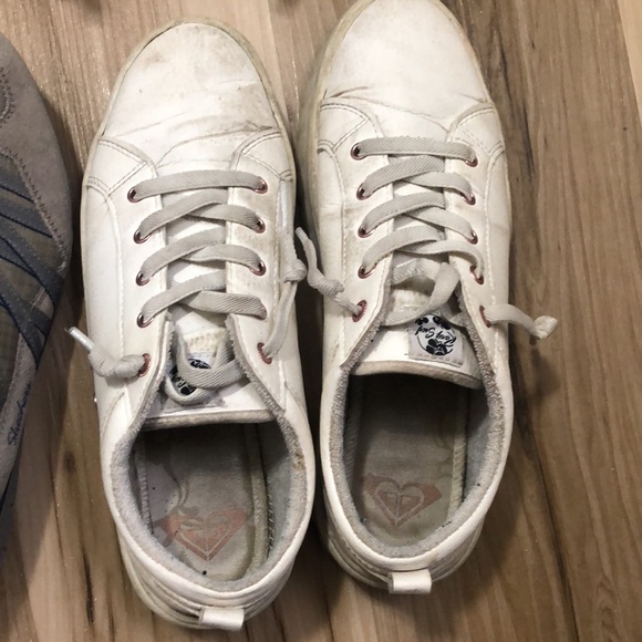 NIKE NEW BALANCE SKECHERS ROXI Tennis shoes. Size 9 worn but soles are great - Picture 5 of 5